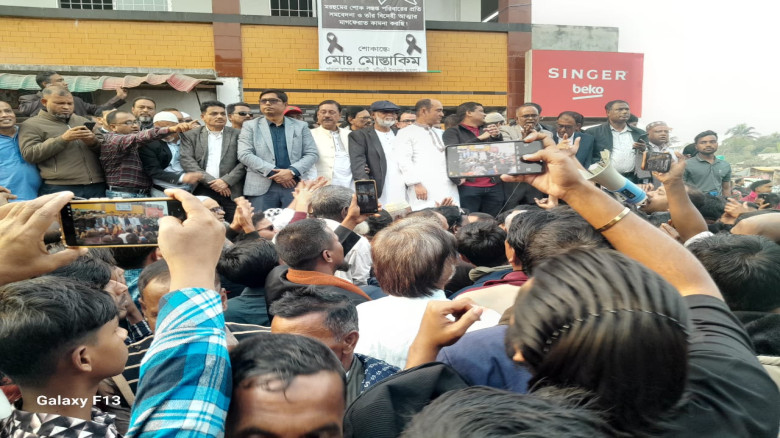 কটিয়াদীতে ধানের শীষের বিশাল পথসভা: ষড়যন্ত্র রুখে দেওয়ার আহ্ব