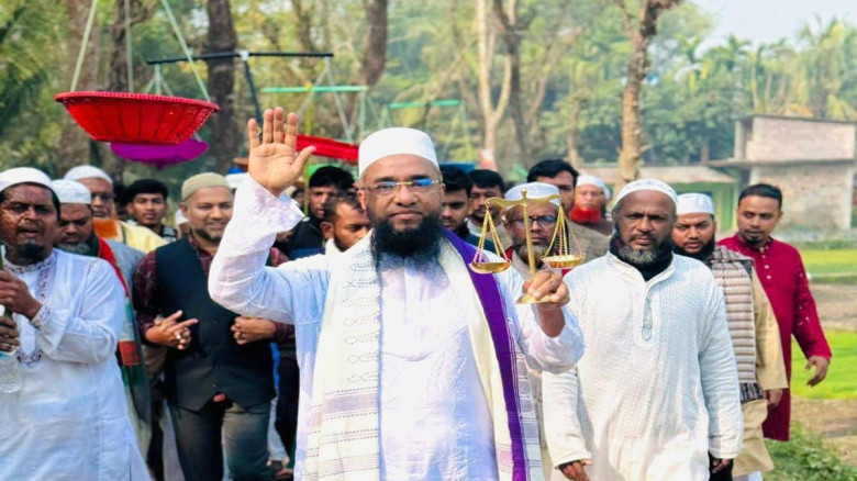 কচুয়ায় মুহাদ্দিস আবু নছর আশরাফীর গণসংযোগ: সৎ ও ইনসাফভিত্তিক রাষ্ট্র গঠনের অঙ্গীকার...