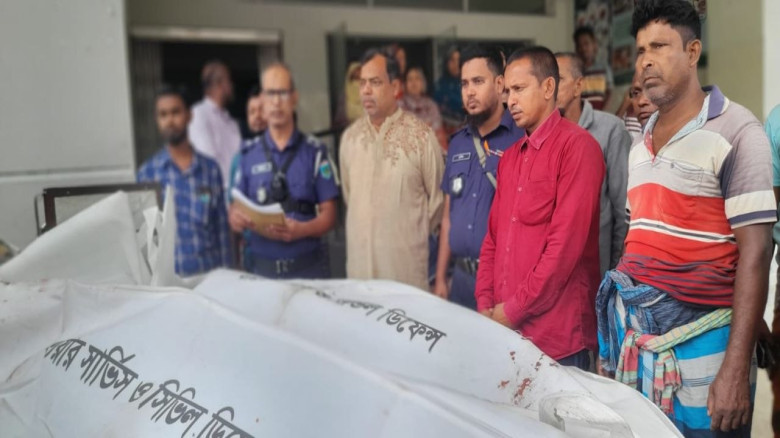 চাঁপাইনবাবগঞ্জে সড়ক ঝড়লো শালা দুলাভাইয়ের প্রাণ, ফেরা হলোনা 